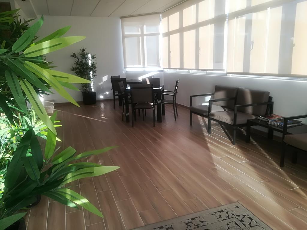 太阳能达斯拉兰热拉斯酒店 瓦莱迪坎布拉 外观 照片